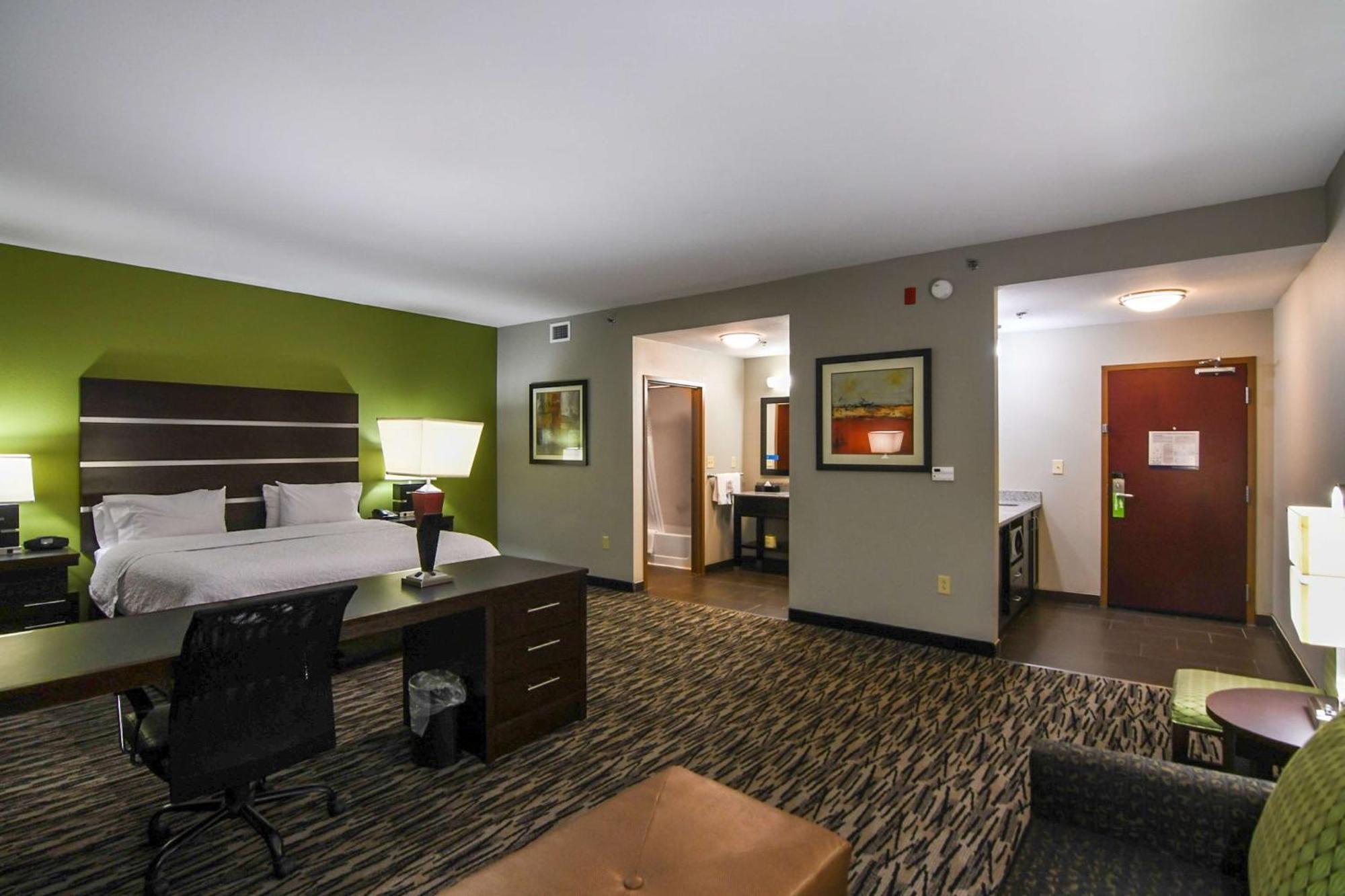 Hampton Inn Фоли Экстерьер фото