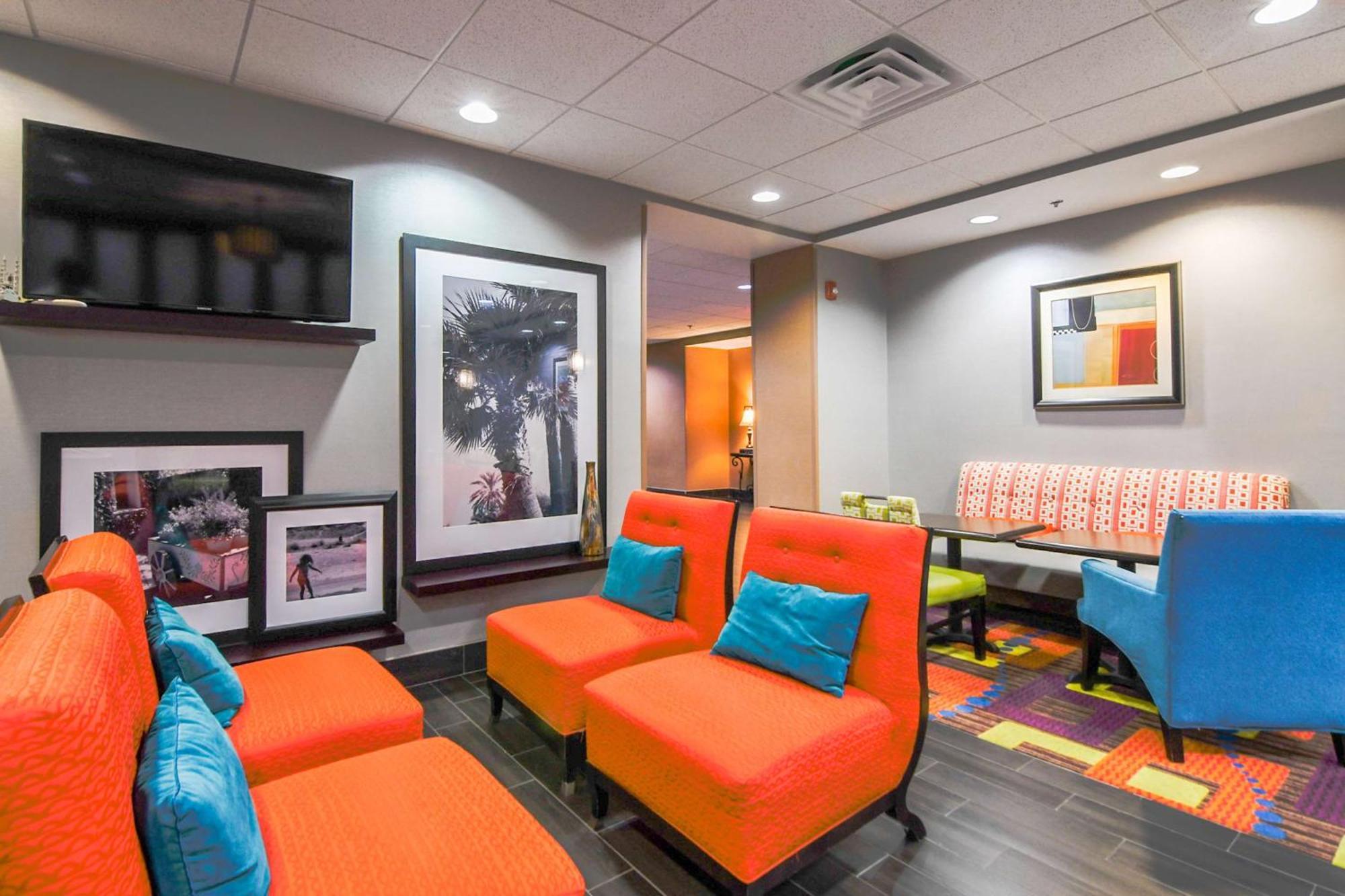 Hampton Inn Фоли Экстерьер фото